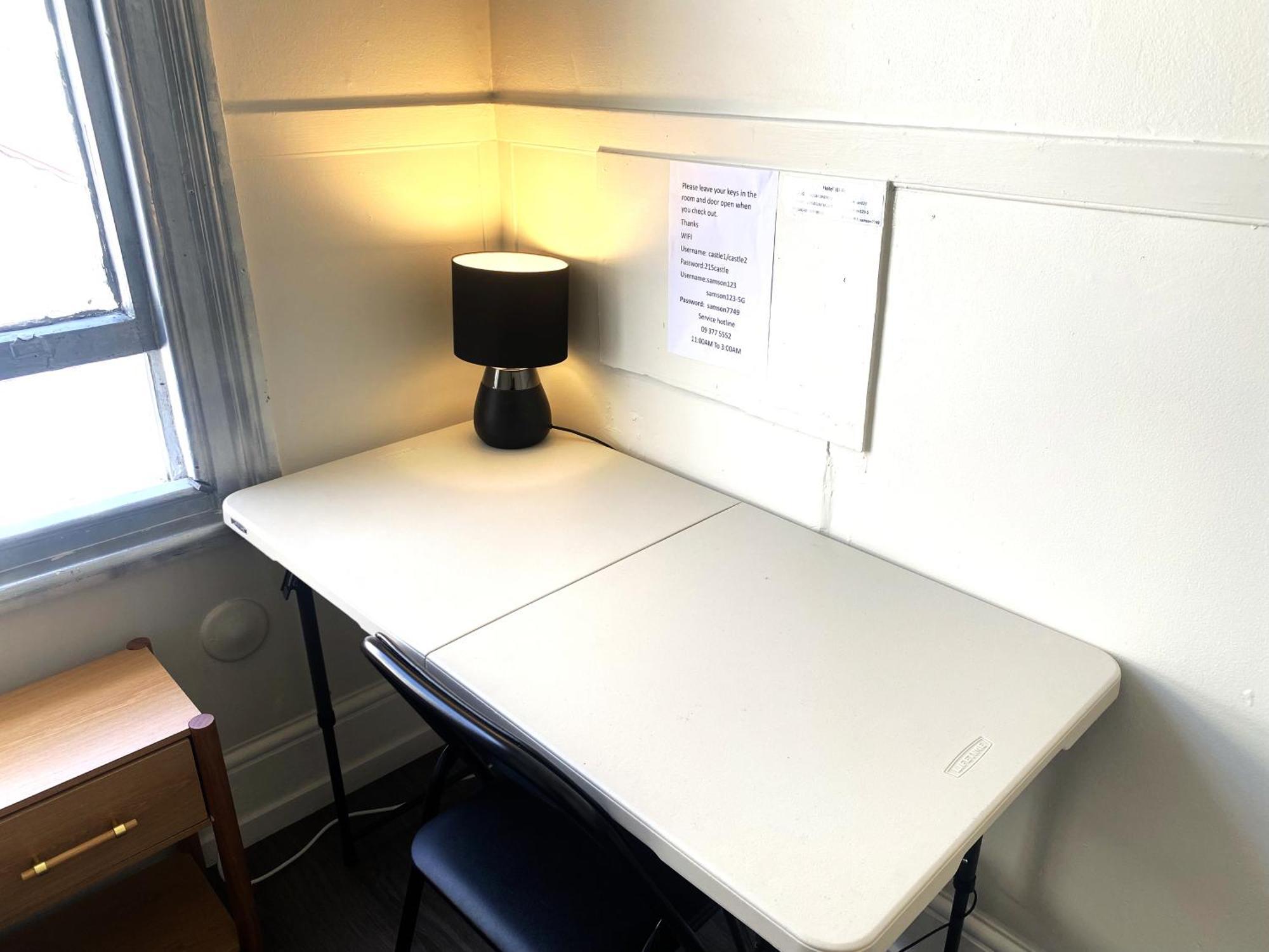 215 Edinburgh Castle Hostel โอ๊คแลนด์ ภายนอก รูปภาพ