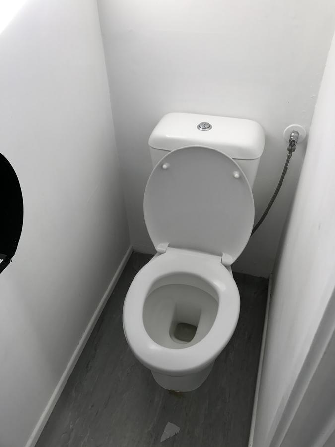 215 Edinburgh Castle Hostel โอ๊คแลนด์ ภายนอก รูปภาพ